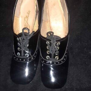 Vintage womens shoes